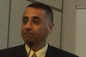 Dr Fernando Cisneros
