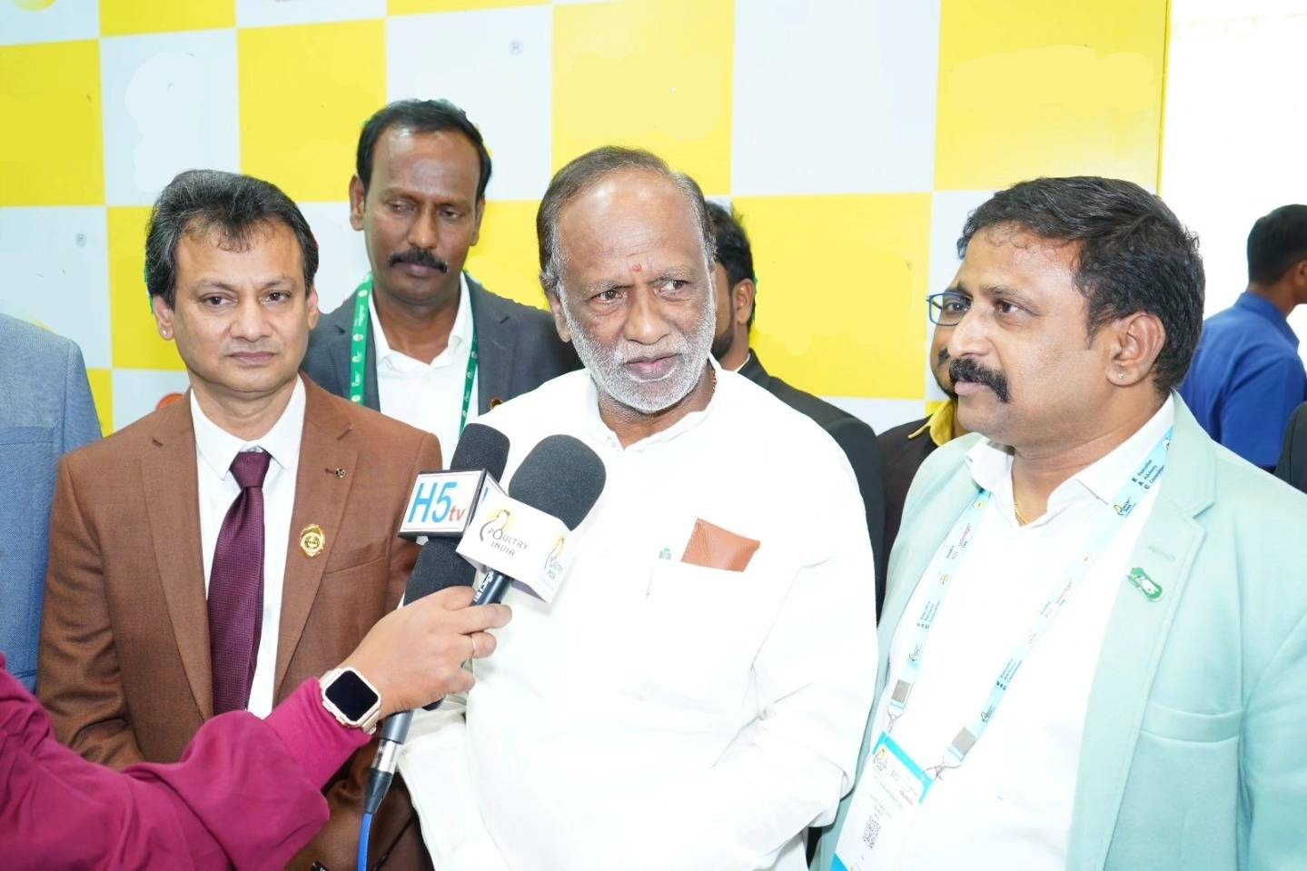 Poultry India with political leaders